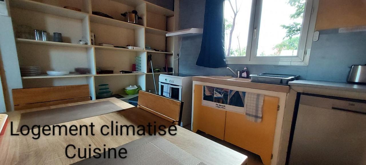 Le Barcares Logement Climatise Pour 6 Personnes, Draps Et Serviettes Non Fournis Air-Conditioned Accommodation For 6 People, Sheets And Towels Not Provided Alojamiento Con Aire Acondicionado Para 6 Personas, Sabanas Y Toallas No Incluidas Bagian luar foto