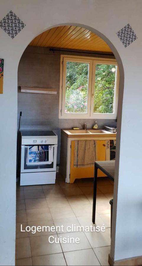 Le Barcares Logement Climatise Pour 6 Personnes, Draps Et Serviettes Non Fournis Air-Conditioned Accommodation For 6 People, Sheets And Towels Not Provided Alojamiento Con Aire Acondicionado Para 6 Personas, Sabanas Y Toallas No Incluidas Bagian luar foto