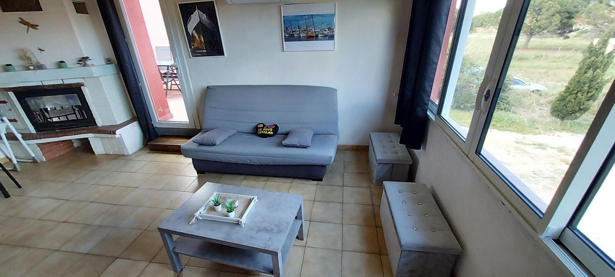 Le Barcares Logement Climatise Pour 6 Personnes, Draps Et Serviettes Non Fournis Air-Conditioned Accommodation For 6 People, Sheets And Towels Not Provided Alojamiento Con Aire Acondicionado Para 6 Personas, Sabanas Y Toallas No Incluidas Bagian luar foto